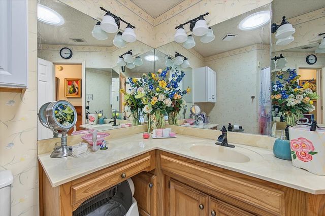 1300 Oak Harbor Boulevard, Azle, TX 76020