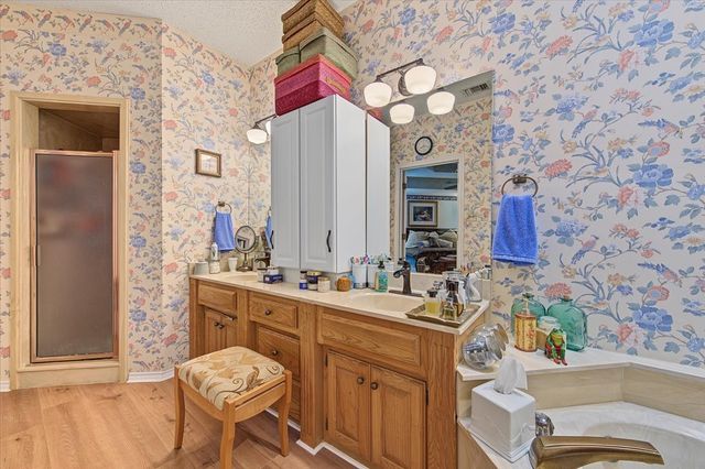 1300 Oak Harbor Boulevard, Azle, TX 76020