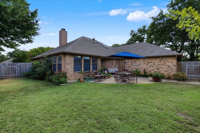 1300 Oak Harbor Boulevard, Azle, TX 76020
