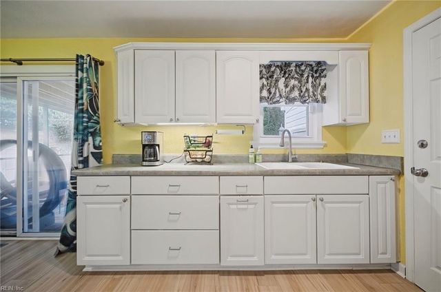 16 Albemarle St, Portsmouth, VA 23707