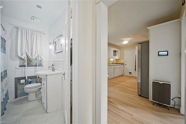 16 Albemarle St, Portsmouth, VA 23707