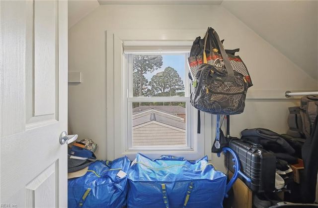 16 Albemarle St, Portsmouth, VA 23707