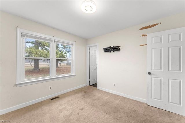 3327 Pine Grove RD, Gloucester, VA 23061