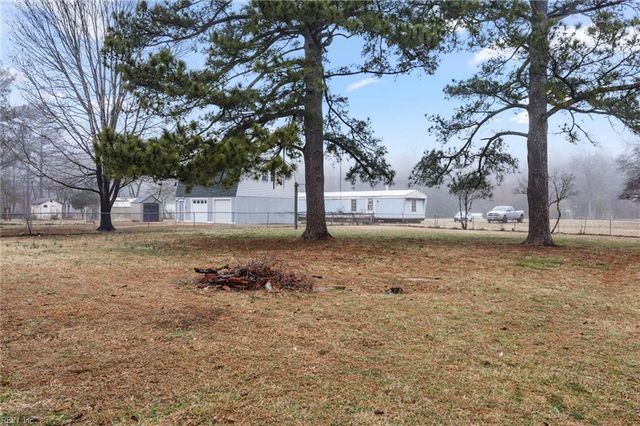 3327 Pine Grove RD, Gloucester, VA 23061