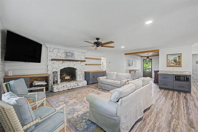 14 College Park Drive SW, Rome, GA 30161