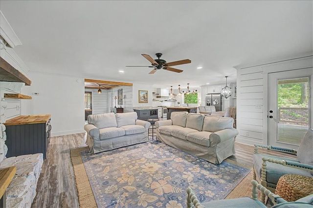 14 College Park Drive SW, Rome, GA 30161