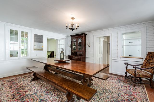 9 Long Hill Road, East Hampton, CT 06456