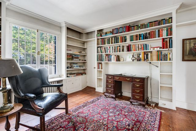 9 Long Hill Road, East Hampton, CT 06456