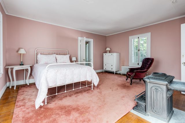 9 Long Hill Road, East Hampton, CT 06456