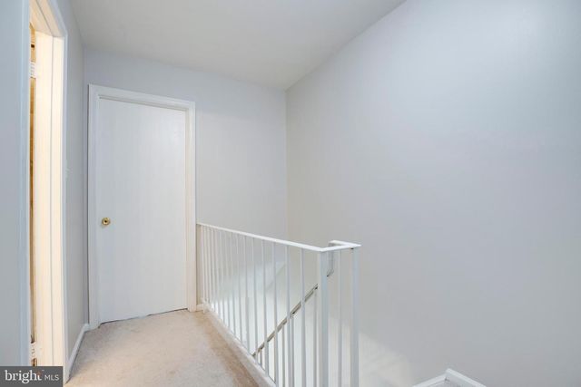 8657 DELLWAY LN, Vienna, VA 22180