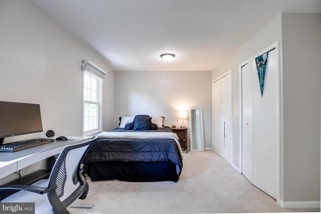 8657 DELLWAY LN, Vienna, VA 22180