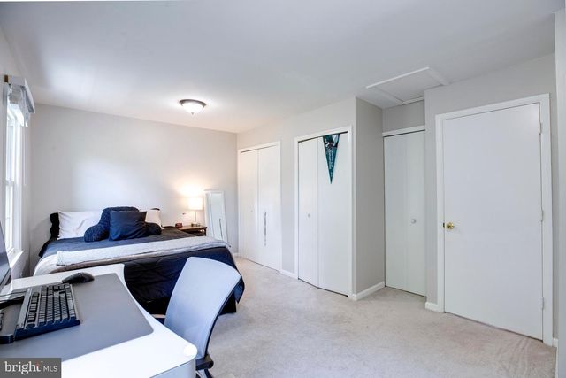 8657 DELLWAY LN, Vienna, VA 22180