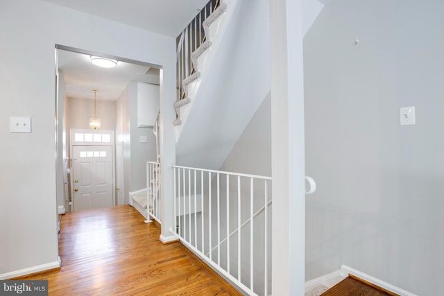 8657 DELLWAY LN, Vienna, VA 22180