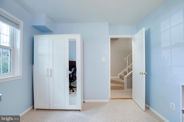8657 DELLWAY LN, Vienna, VA 22180