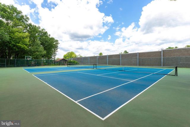 8657 DELLWAY LN, Vienna, VA 22180
