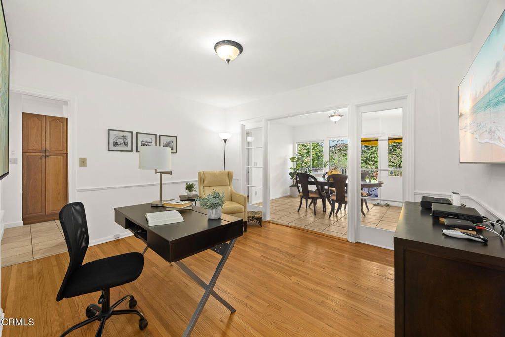 Image 13 of property listing at 430 Eaton Drive, Pasadena, CA 91107