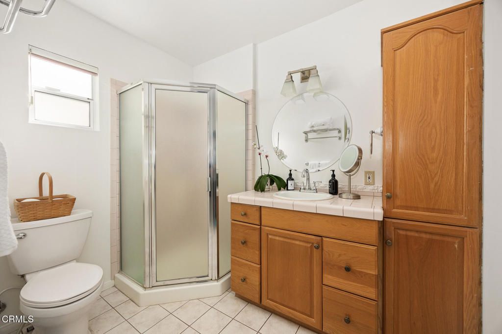 Image 19 of property listing at 430 Eaton Drive, Pasadena, CA 91107