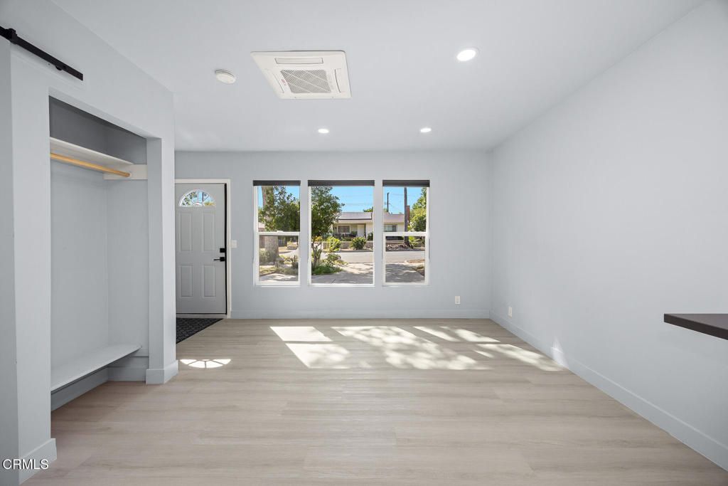 Image 25 of property listing at 430 Eaton Drive, Pasadena, CA 91107