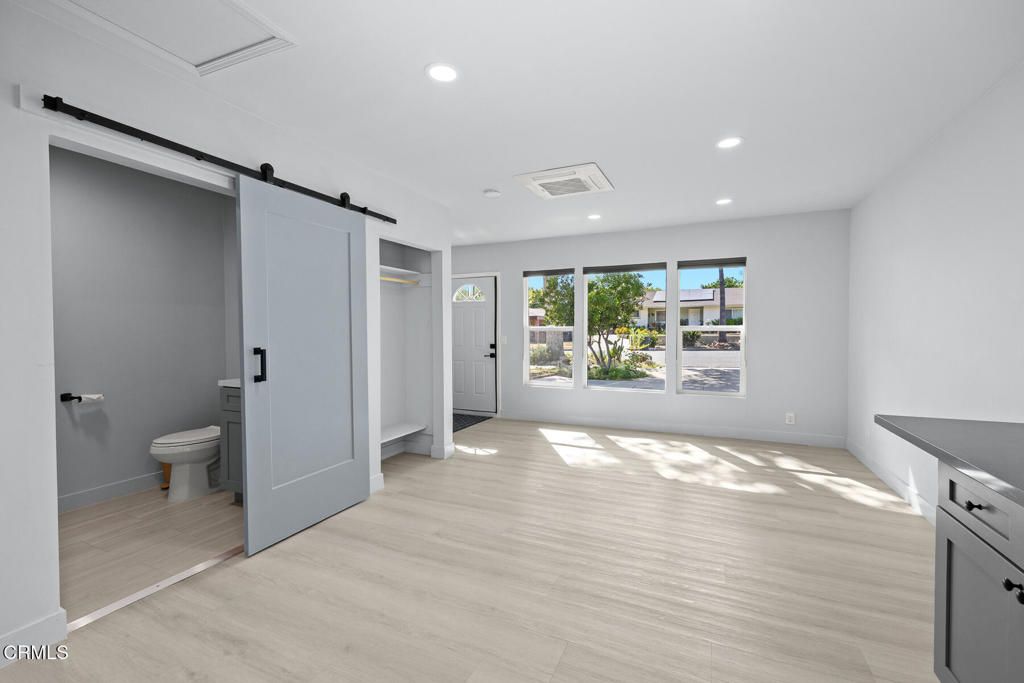 Image 27 of property listing at 430 Eaton Drive, Pasadena, CA 91107