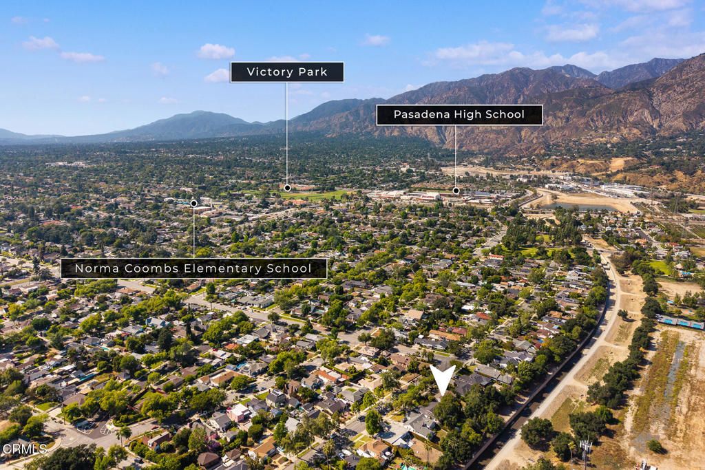 Image 43 of property listing at 430 Eaton Drive, Pasadena, CA 91107