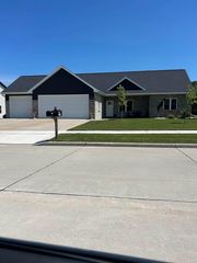 1310 GREYHOUND STREET, Kaukauna, WI 54130