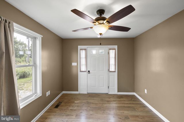 45 SHORBS HILL RD, Hanover, PA 17331