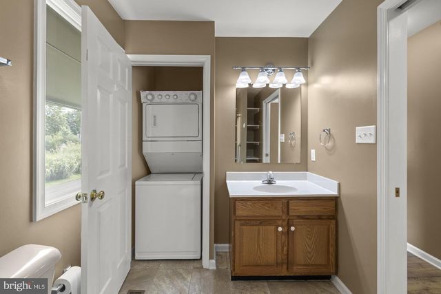45 SHORBS HILL RD, Hanover, PA 17331