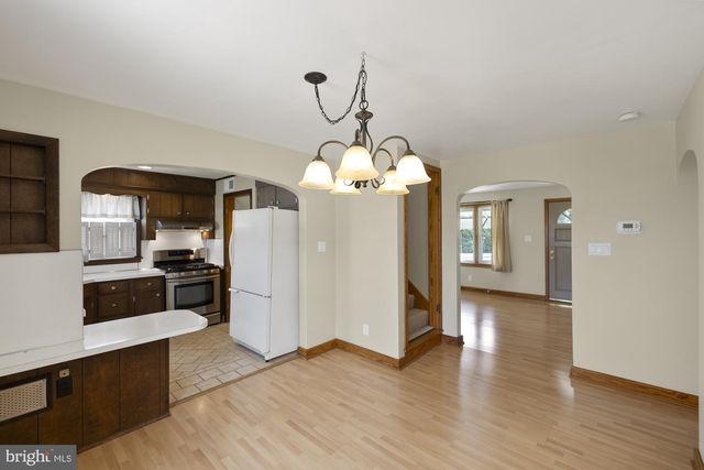 45 SHORBS HILL RD, Hanover, PA 17331