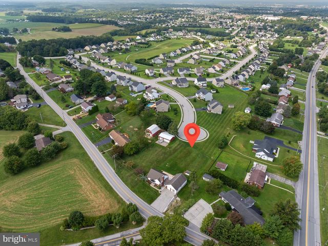 45 SHORBS HILL RD, Hanover, PA 17331