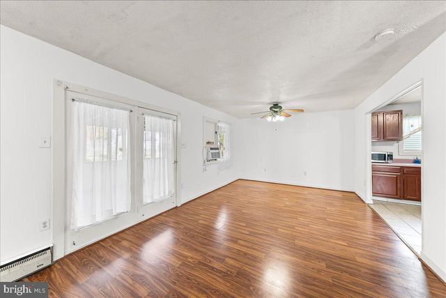 209 BOXWOOD RD, Wilmington, DE 19804