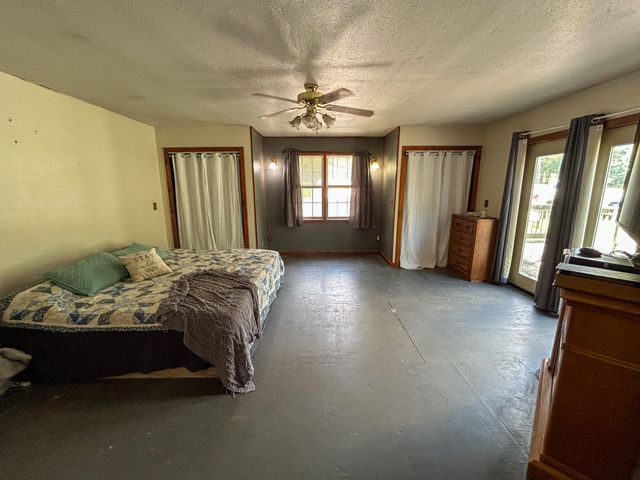 928 Patton Avenue, Cabool, MO 65689