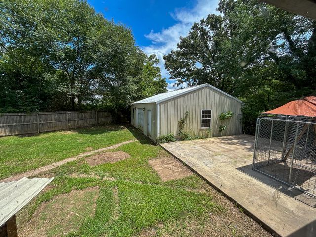 928 Patton Avenue, Cabool, MO 65689