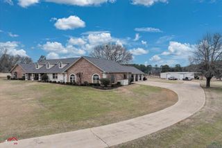 1325 Kings Rd, Marshall, TX 75672