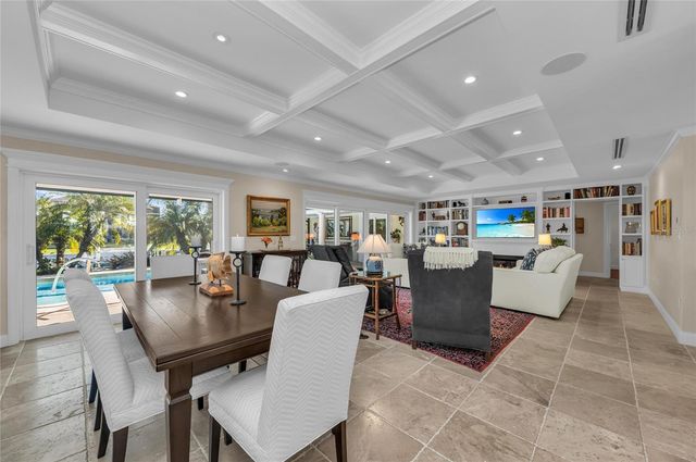 520 GOLF LINKS LANE, Longboat Key, FL 34228