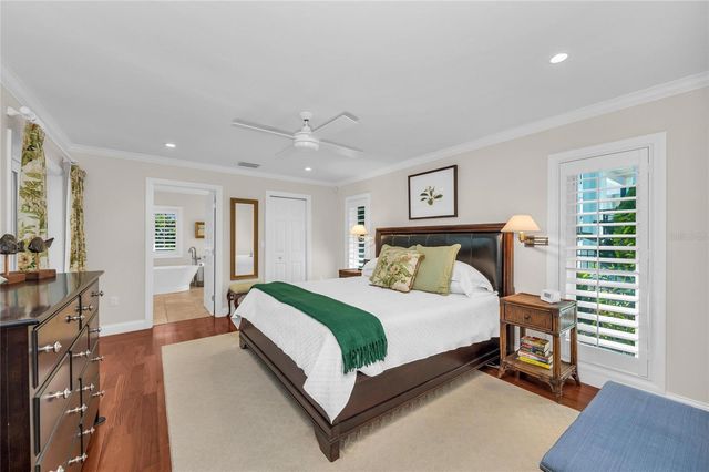 520 GOLF LINKS LANE, Longboat Key, FL 34228