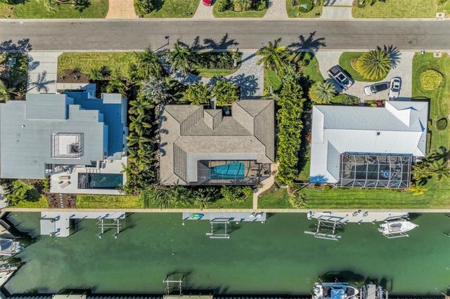 520 GOLF LINKS LANE, Longboat Key, FL 34228