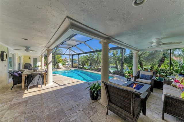 520 GOLF LINKS LANE, Longboat Key, FL 34228