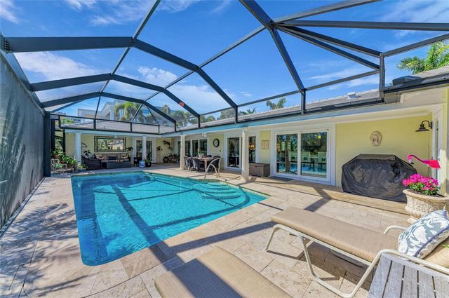 520 GOLF LINKS LANE, Longboat Key, FL 34228