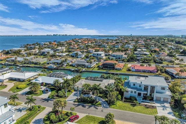 520 GOLF LINKS LANE, Longboat Key, FL 34228