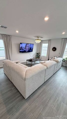 12707 Lorena Ochoa, San Antonio, TX 78221