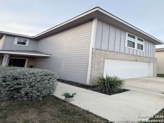 12707 Lorena Ochoa, San Antonio, TX 78221