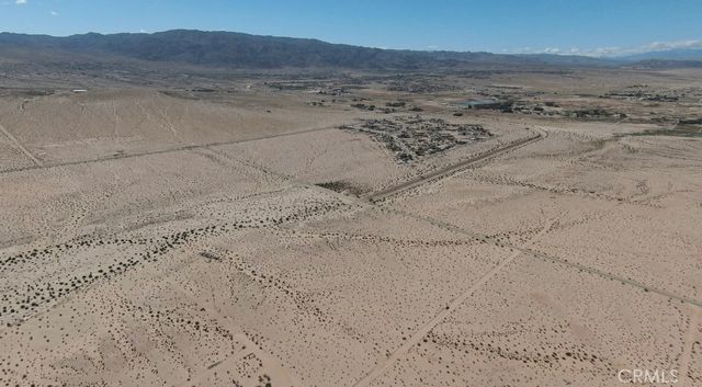 4453 Bagdad, 29 Palms, CA 92277