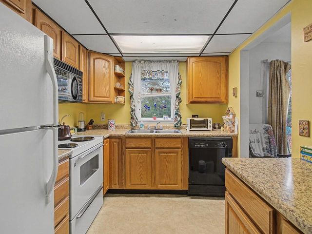 86 Pinecrest Dr Unit 11E, Essex, VT 05452