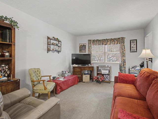 86 Pinecrest Dr Unit 11E, Essex, VT 05452