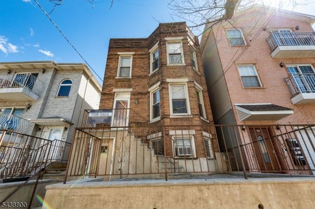 304 Terrace Ave, Jersey City, NJ 07307