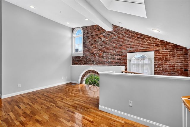 336 Saratoga St. 1, Boston, MA 02128