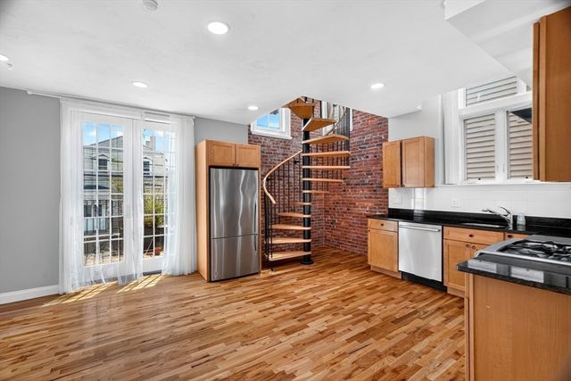 336 Saratoga St. 1, Boston, MA 02128