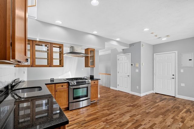 336 Saratoga St. 1, Boston, MA 02128
