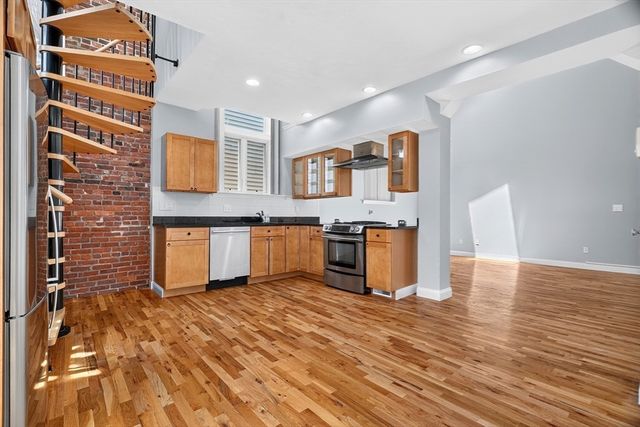 336 Saratoga St. 1, Boston, MA 02128