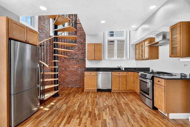 336 Saratoga St. 1, Boston, MA 02128